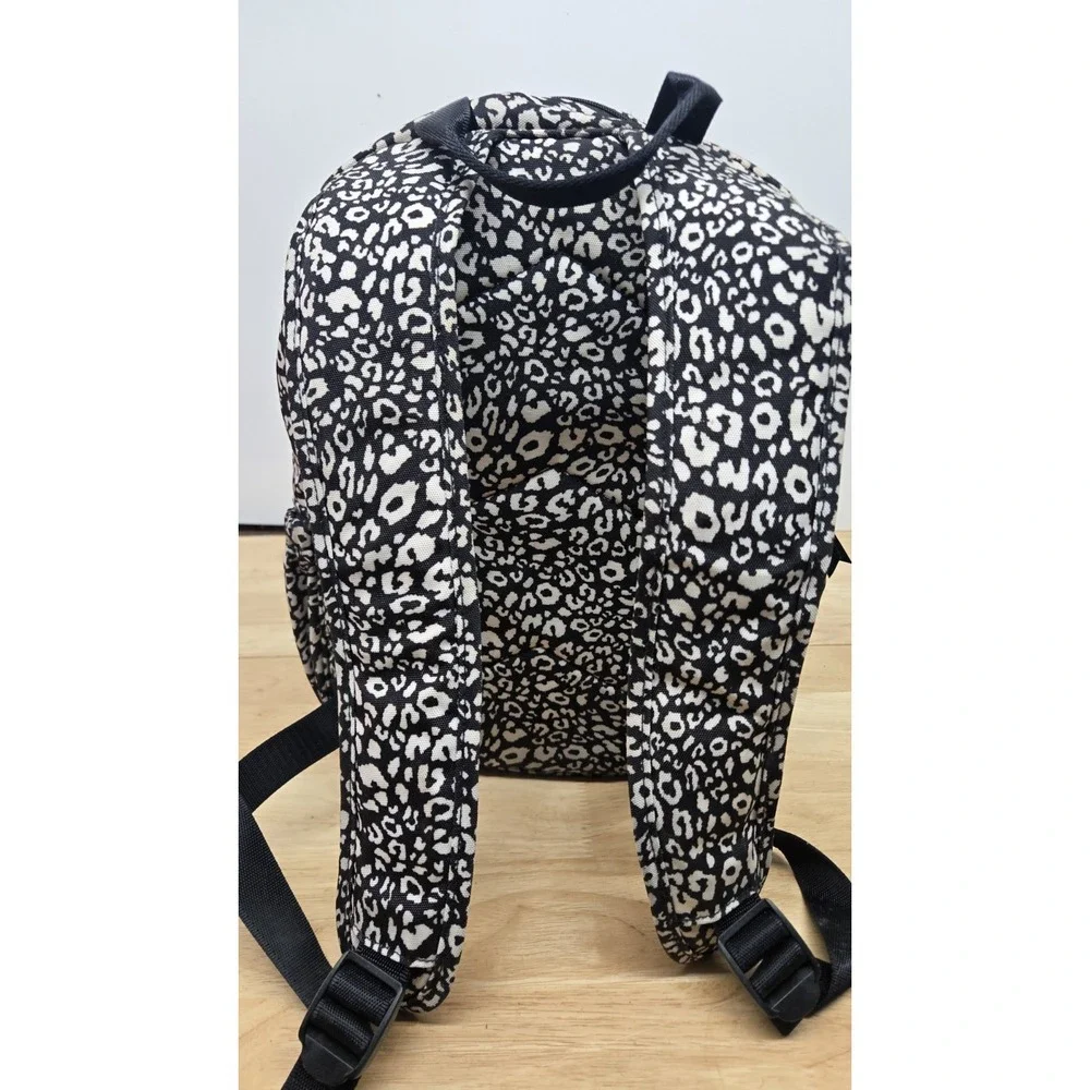 Vera Bradley Medium‎ Backpack Camocat Black/White Leopard Print